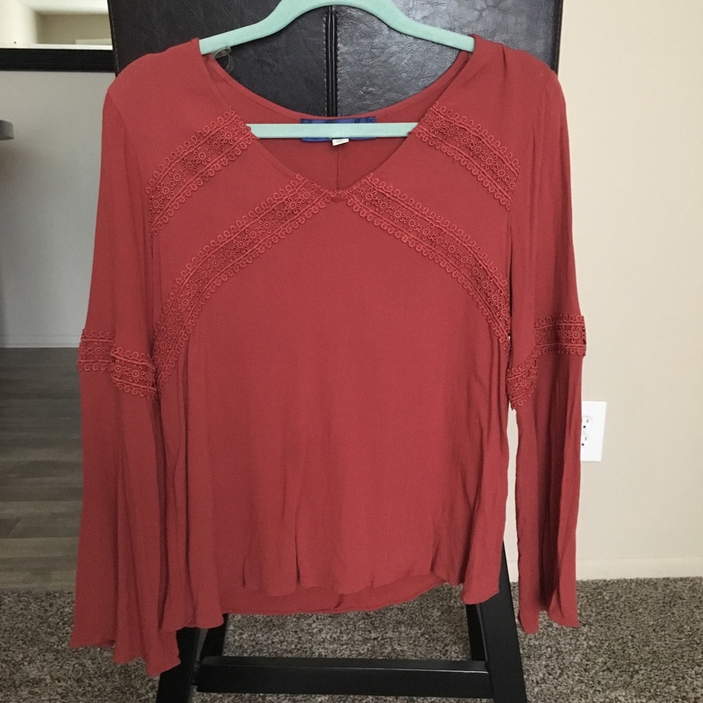 Bell sleeve blouse